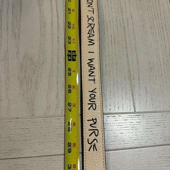 Famous Cream Leather Crossbody Bag - Picture 12 of 16